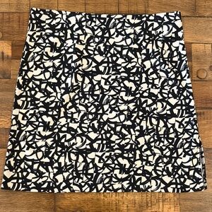 Kenneth Cole Black and White Abstract Mini Skirt
